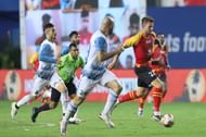 Anthony Pilkington taking the ball forward in a confident fashion. Courtesy: ISL